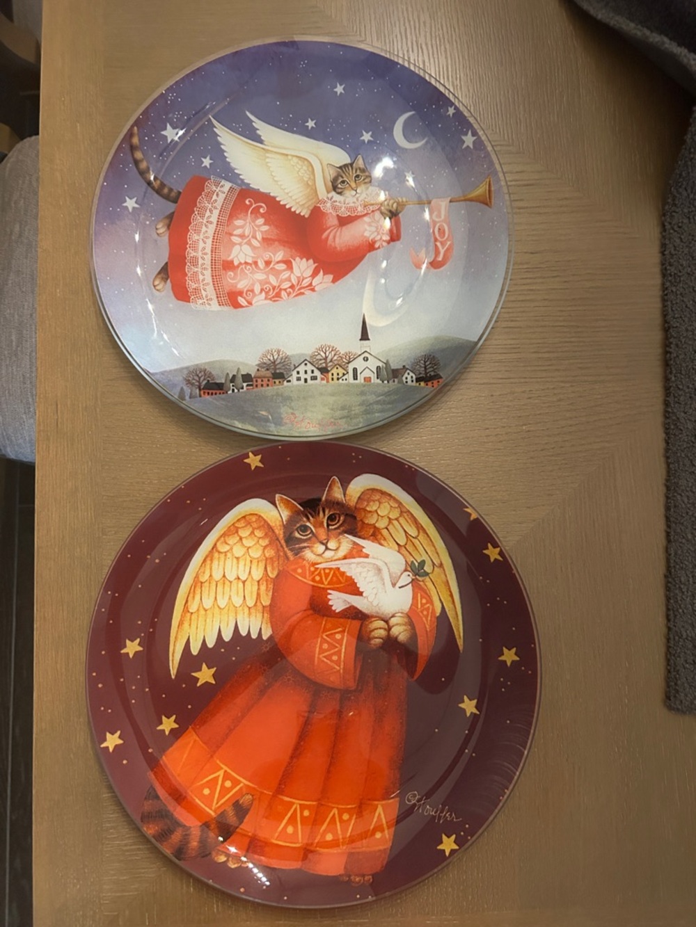 Vintage Stephanie Stouffer Pilgrim Glass- Decorative Cat Plate Set (2)